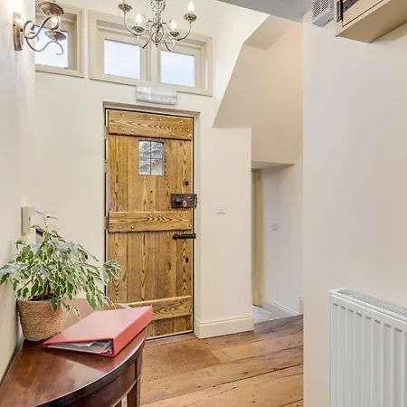 Apartamento 15A St Giles With Parking NWI Exterior foto